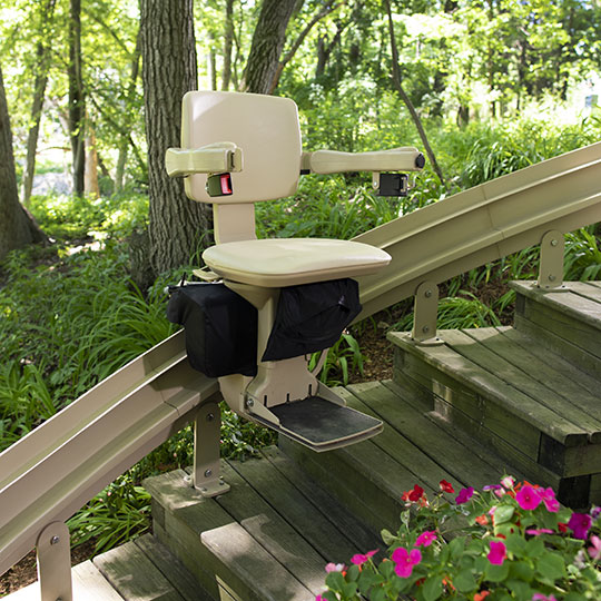 Elite outdoor curved chair stairlift 